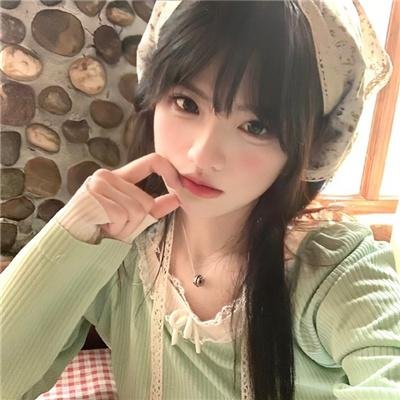 扭曲效应 海报